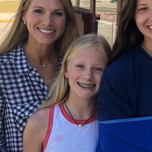 Meet your Posher, Brooke